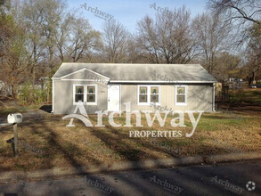 Building Photo - 6000 Corona Ave