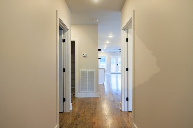 Building Photo - **COMING SOON!  FULLY Renovated Buchanan D...