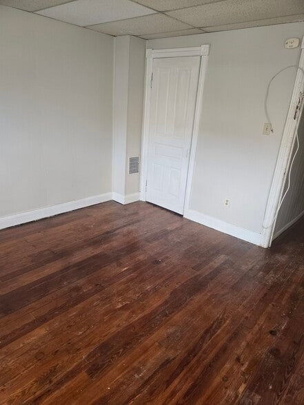 Building Photo - 521 W Greenleaf St