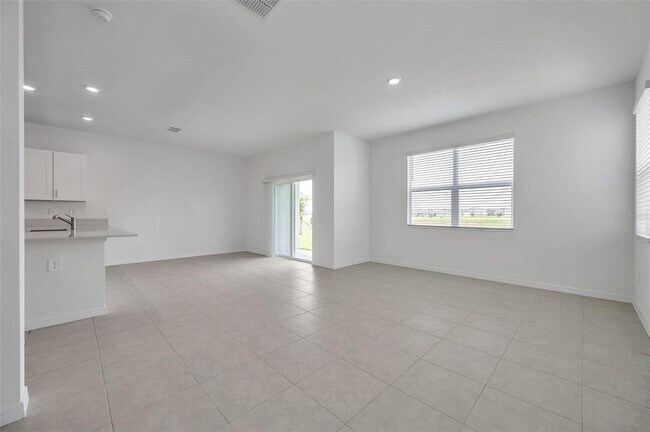Building Photo - 9304 Bonita Mar Dr