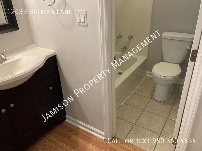 Building Photo - 12639 Delman Ln