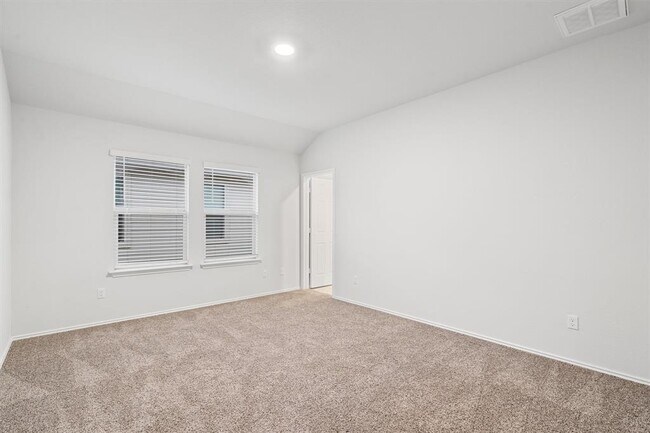 Building Photo - 112 Ragnar Dr