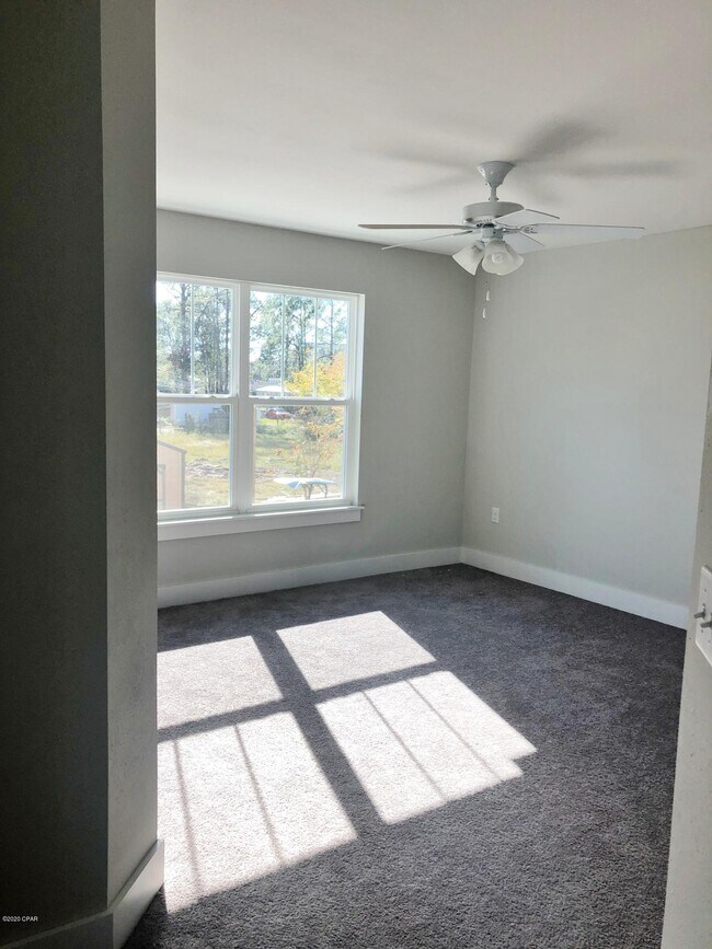 Building Photo - 9003 Banyan Beach Dr