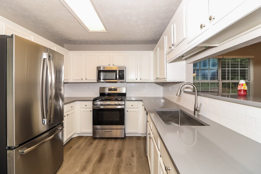 Building Photo - 4770 Millbank Ct