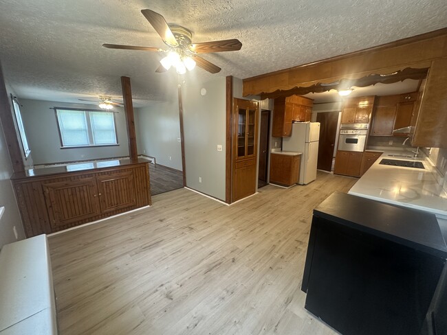 Building Photo - 5028 Grammes Rd