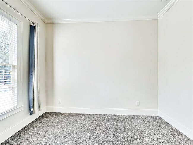 Building Photo - 1203 Virginia Park Dr