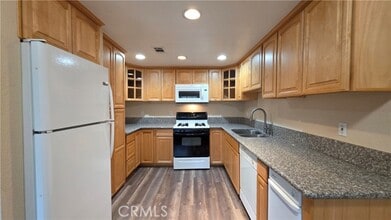Building Photo - 2561 Gonzaga Ln