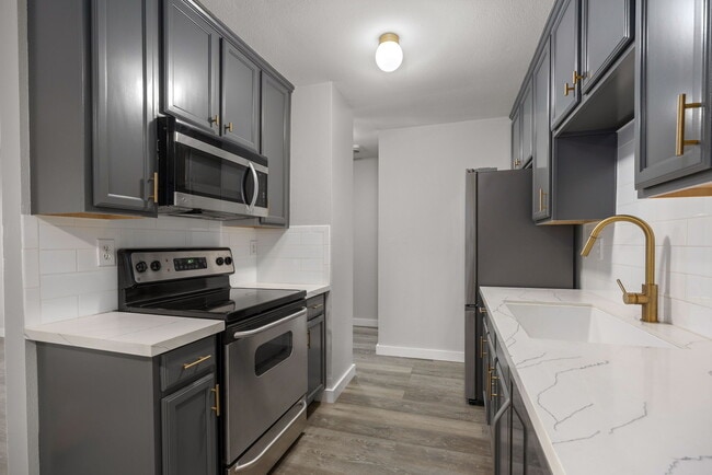 Building Photo - 1650 S El Camino Real