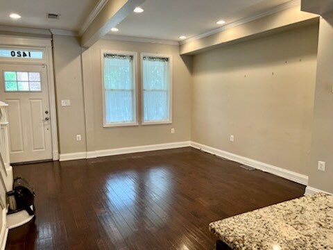 Building Photo - 1420 Trinidad Ave NE