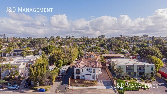 Building Photo - 1371 N Vulcan Ave