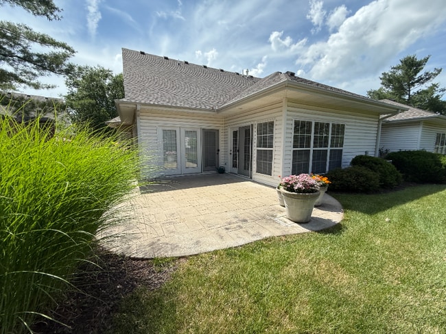 Building Photo - 206 Blue Sky Ct