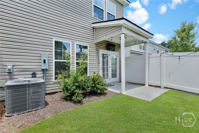 Building Photo - 235 Sonoma Dr