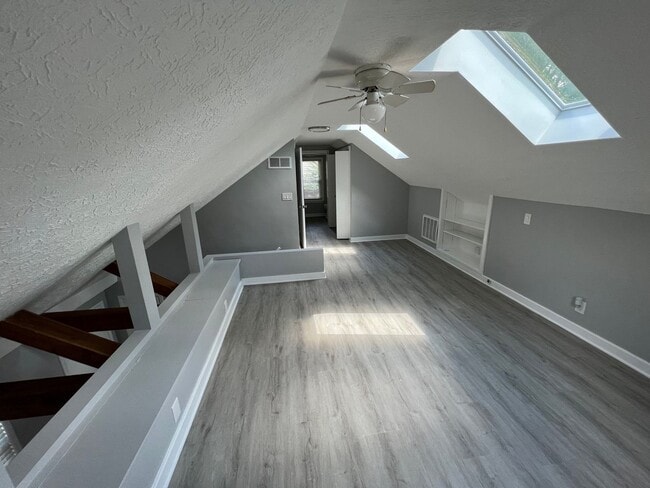 Building Photo - 12208 Ridge Crest Dr