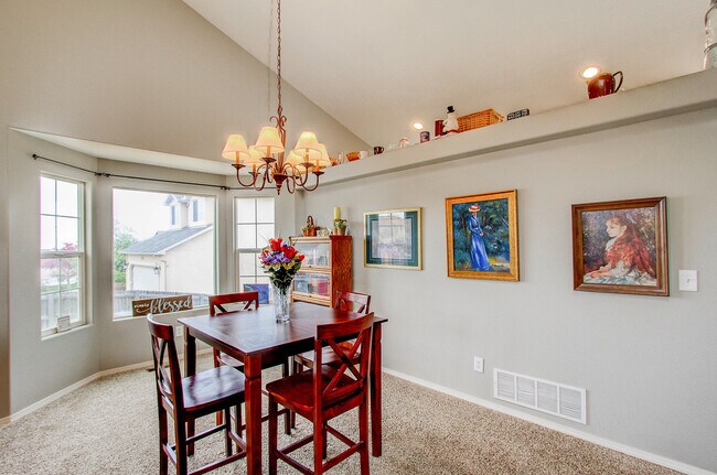 Building Photo - 4038 Pronghorn Meadows Cir