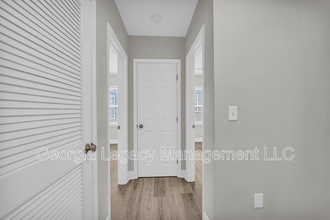 Building Photo - 55 Andrews Ct