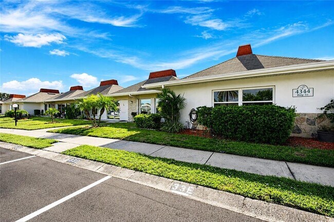 Building Photo - 4344 Tahitian Gardens Cir