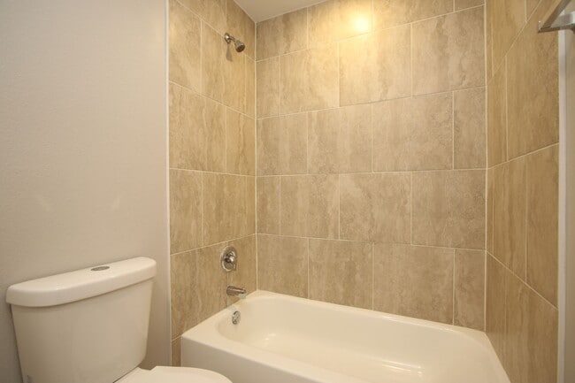 Building Photo - 5709 Breland St