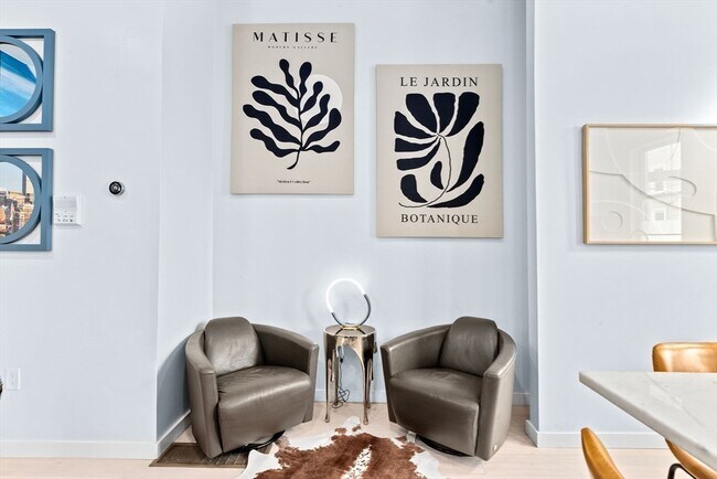 Building Photo - 108-110-110 Trenton St