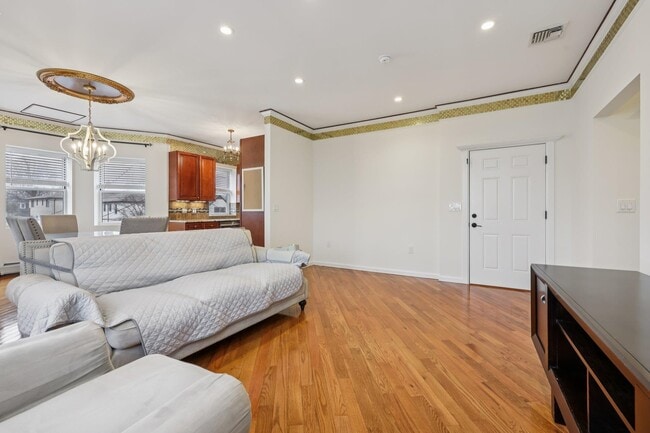 Building Photo - 239 Desoto Pl