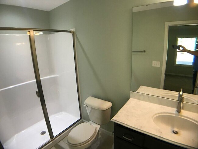 Building Photo - Contemporary Duplex in Prime Downtown Cary...