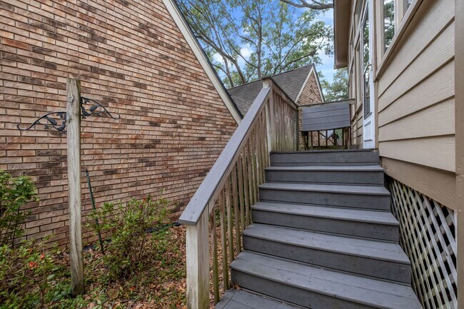 Building Photo - 3440 Jonathan Landing Dr