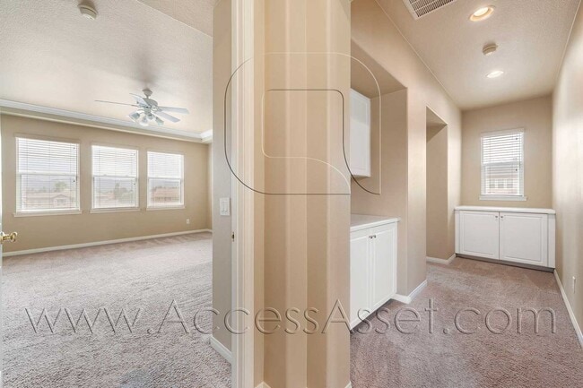 Building Photo - Stunning Luxury Living in Temecula | Expansive 4-Bedroom Masterpiece