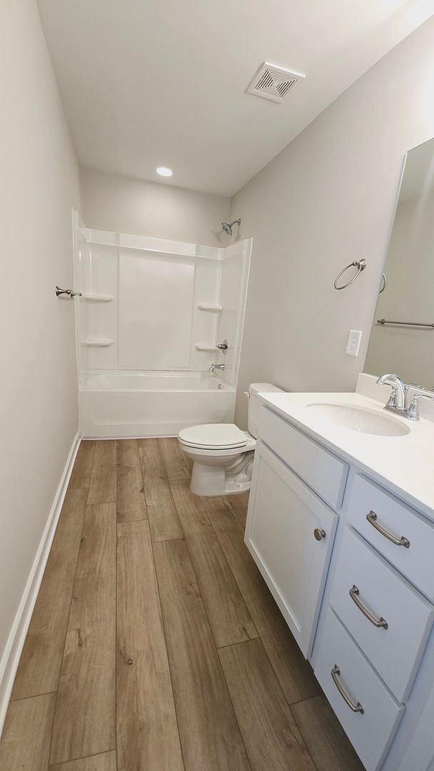 Building Photo - 2122 Ellsworth Lp Rd