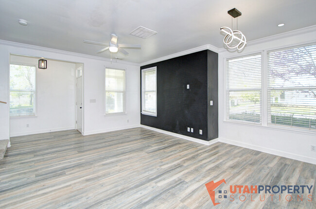 Building Photo - 4502 W 11800 S