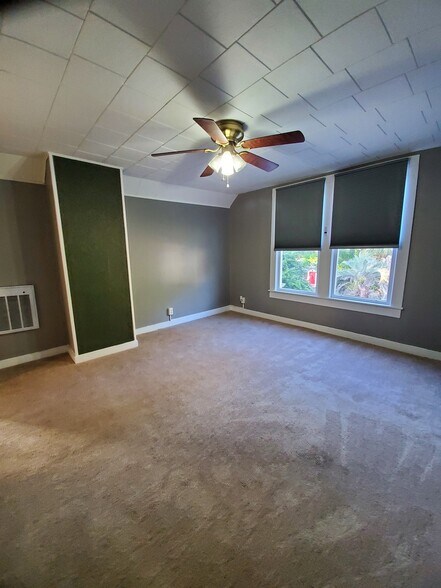 Building Photo - 5511 11th St