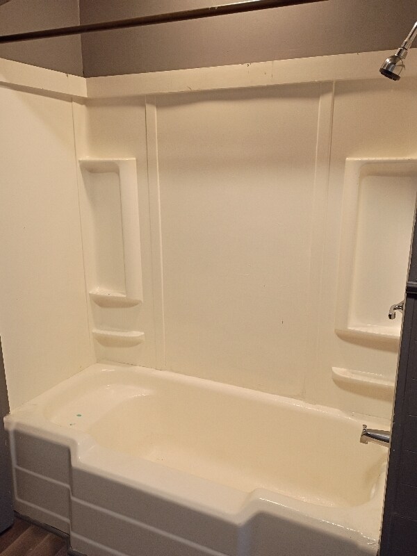 Building Photo - 734 Lehman St