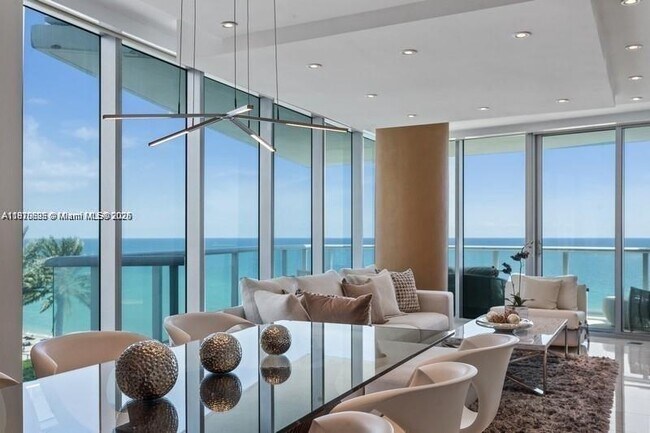Building Photo - 17001 Collins Ave