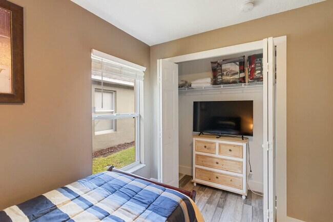 Building Photo - 140 Madiera Beach Blvd