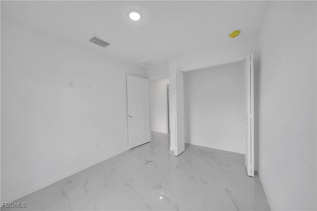 Building Photo - 1029 Winters St E