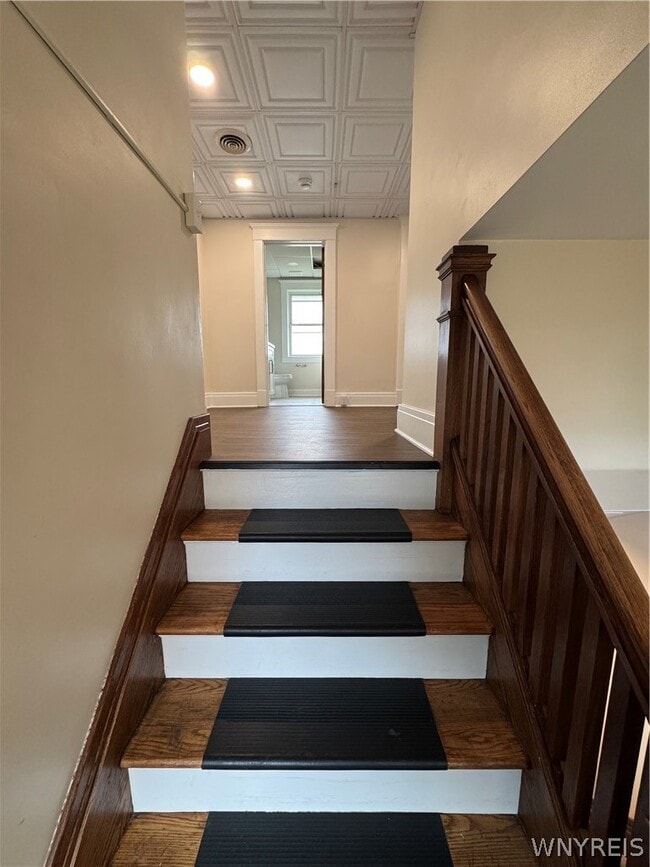 Building Photo - 2 Agassiz Cir