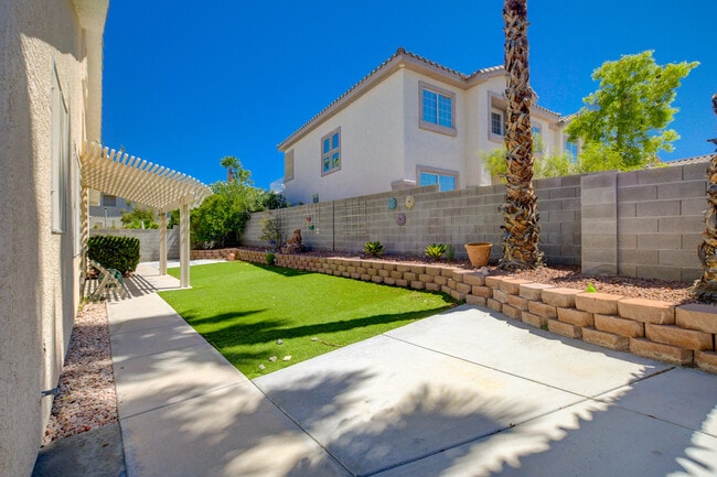 Building Photo - 3051 Hills of Gold Ct