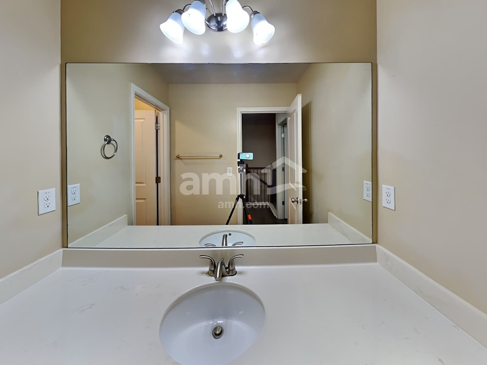 Building Photo - 491 Twain Cir