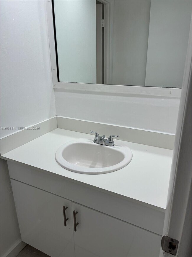 Building Photo - 10801 SW 109th Ct
