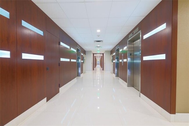 Building Photo - 3500 Galt Ocean Dr