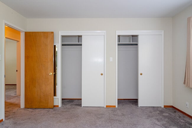 Building Photo - 1170 Tuolumne Ct