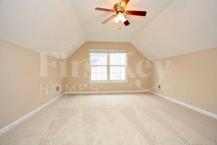 Building Photo - 3817 Sipes Ln