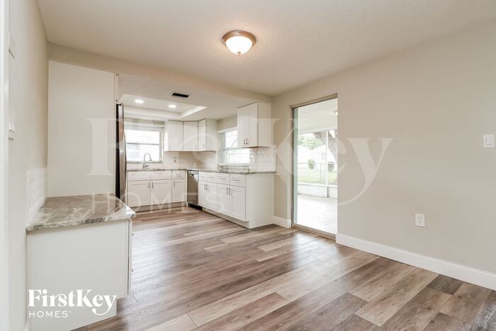 Building Photo - 9305 Ledgestone Ln