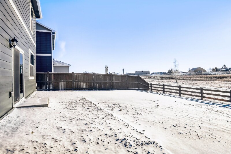 Building Photo - 5961 Holstein Dr