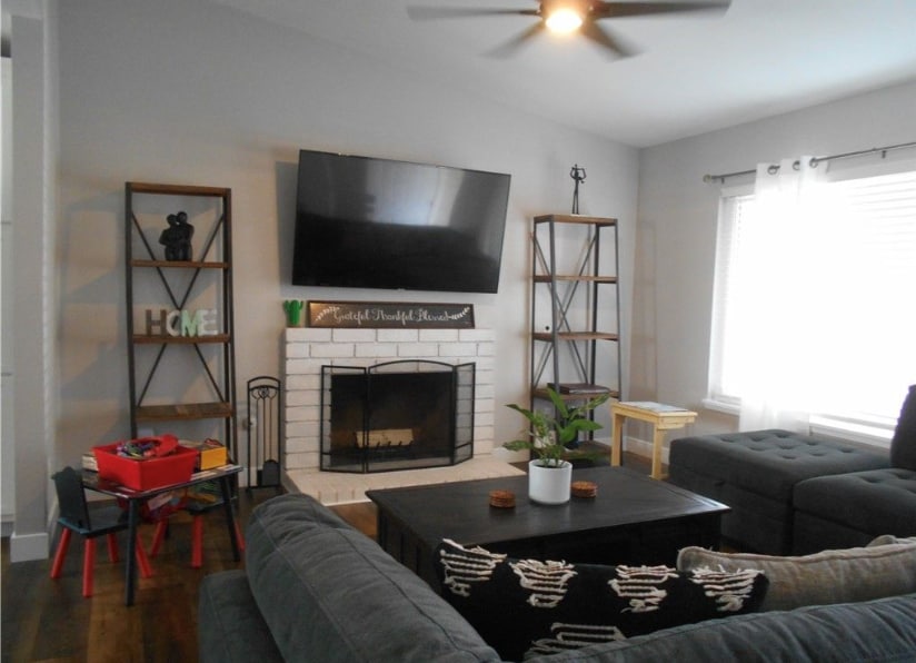 Living room - 5918 Sky Meadow St