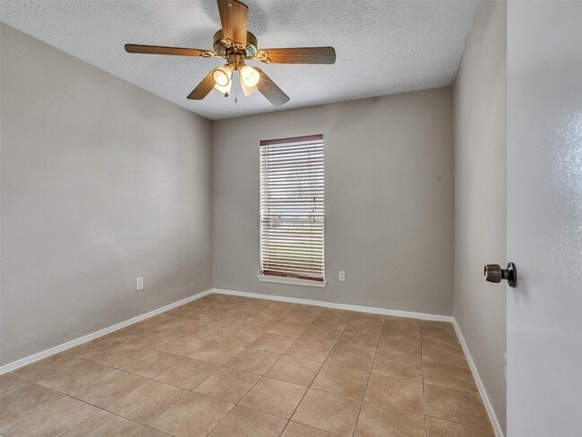 Building Photo - 10314 Staghill Dr