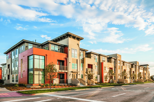 Building Photo - The Aster Town Center (South)