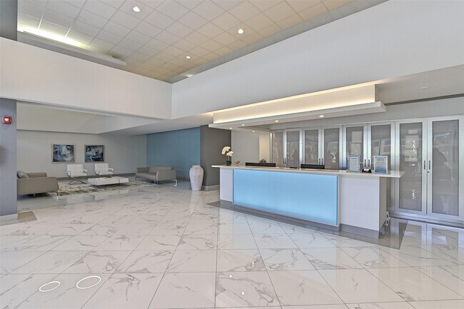 Building Photo - 531 N Ocean Blvd