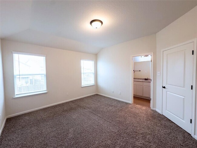 Building Photo - 13837 Enzo Gate