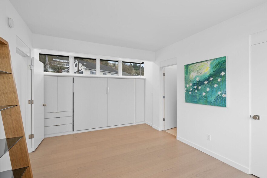 Building Photo - 2831 NW Cornell Rd