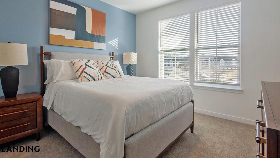 Building Photo - 4670 Merchants Park Cir