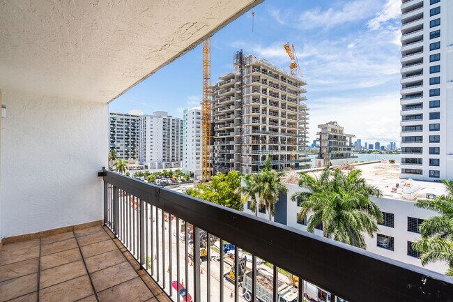 Building Photo - 1345 West Ave